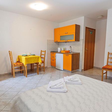 Apartments Baricevic Bol Exterior foto