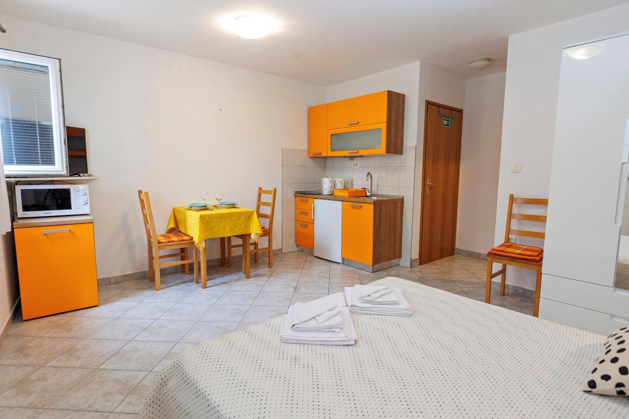Apartments Baricevic Bol Exterior foto